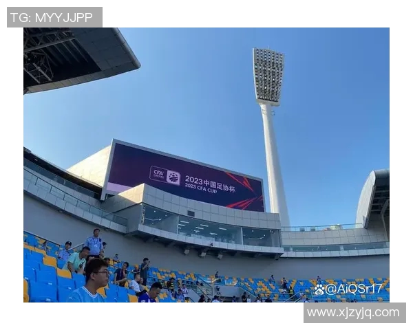 京都球队对决冈山绿鸡展现精彩足球盛宴引发球迷热情期待